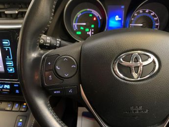 Toyota Auris 1.8 VVT-h Excel Touring Sports CVT Euro 6 (s/s) 5dr