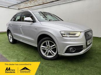 Audi Q3 2.0 TDI S line S Tronic quattro Euro 5 (s/s) 5dr