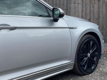 Volkswagen Passat 2.0 BiTDI BlueMotion Tech R-Line DSG 4Motion Euro 6 (s/s) 5dr