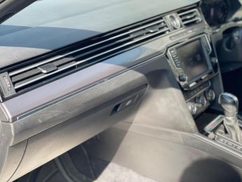 Volkswagen Passat 2.0 BiTDI BlueMotion Tech R-Line DSG 4Motion Euro 6 (s/s) 5dr