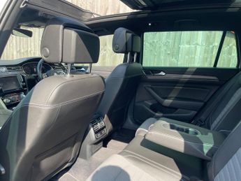 Volkswagen Passat 2.0 BiTDI BlueMotion Tech R-Line DSG 4Motion Euro 6 (s/s) 5dr