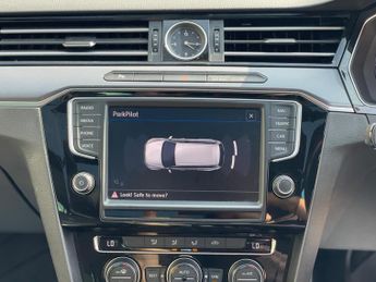 Volkswagen Passat 2.0 BiTDI BlueMotion Tech R-Line DSG 4Motion Euro 6 (s/s) 5dr