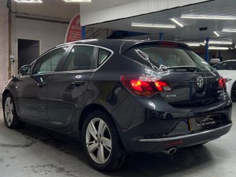 Vauxhall Astra 2.0 CDTi SRi Auto Euro 5 5dr