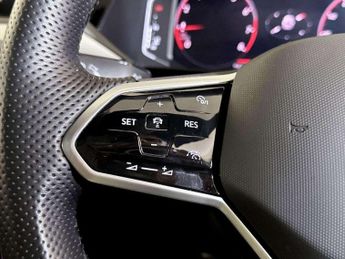 Volkswagen Arteon 1.5 TSI R-Line Shooting Brake Euro 6 (s/s) 5dr