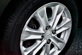 Honda Jazz 1.4 i-VTEC ES Plus Hatchback 5dr Petrol CVT Euro 5 (99 ps)