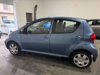 Toyota AYGO 1.0 VVT-i Blue MultiMode Euro 4 5dr