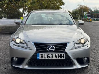 Lexus IS 2.5 300h Luxury E-CVT Euro 5 (s/s) 4dr