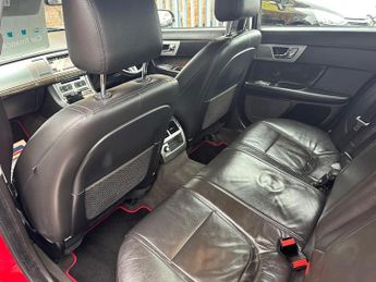 Jaguar XF 2.2d Luxury Auto Euro 5 (s/s) 4dr