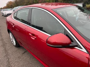Jaguar XF 2.2d Luxury Auto Euro 5 (s/s) 4dr