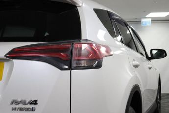 Toyota RAV4 2.5 VVT-h Business Edition Plus CVT Euro 6 (s/s) 5dr