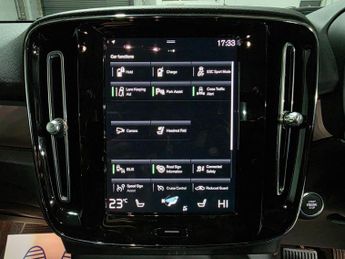 Volvo XC40 1.5h T5 Recharge 10.7kWh Ultimate Dark Auto Euro 6 (s/s) 5dr