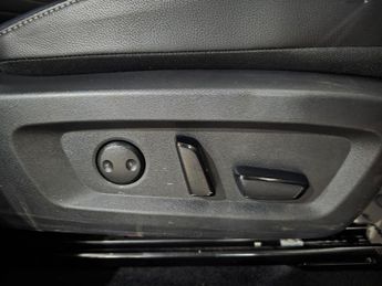 Nissan Qashqai 1.3 DIG-T MHEV Tekna XTRON Euro 6 (s/s) 5dr