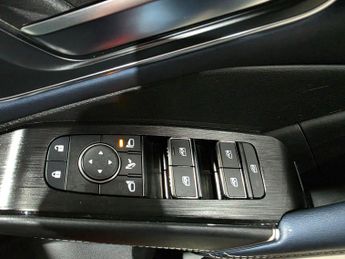 Nissan Qashqai 1.3 DIG-T MHEV Tekna XTRON Euro 6 (s/s) 5dr