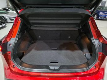 Nissan Qashqai 1.3 DIG-T MHEV Tekna XTRON Euro 6 (s/s) 5dr