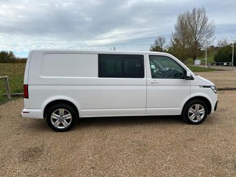 Volkswagen Transporter 2.0 TDI T32 Highline Kombi Double Cab 5dr Diesel DSG FWD LWB Eur