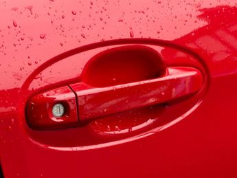 Toyota Yaris 1.5 VVT-h Icon E-CVT Euro 6 (s/s) 5dr