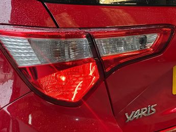 Toyota Yaris 1.5 VVT-h Icon E-CVT Euro 6 (s/s) 5dr