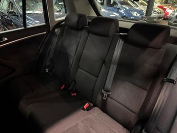 Volkswagen Tiguan 1.4 TSI BlueMotion Tech Moda SUV 5dr Petrol DSG 2WD Euro 5 (s/s)