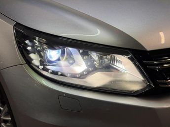 Volkswagen Tiguan 1.4 TSI BlueMotion Tech Moda SUV 5dr Petrol DSG 2WD Euro 5 (s/s)