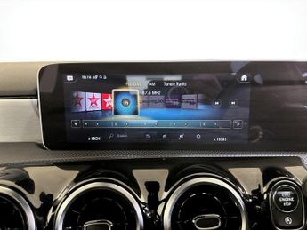 Mercedes-Benz A Class 1.5 A180d AMG Line (Executive) 7G-DCT Euro 6 (s/s) 5dr