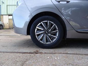 Hyundai IONIQ 38.3kWh Premium Auto 5dr