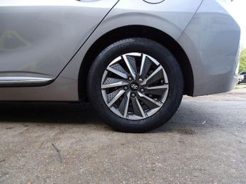 Hyundai IONIQ 38.3kWh Premium Auto 5dr