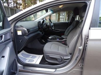 Hyundai IONIQ 38.3kWh Premium Auto 5dr