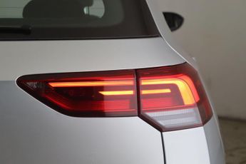 Volkswagen Golf 1.5 TSI Life Euro 6 (s/s) 5dr