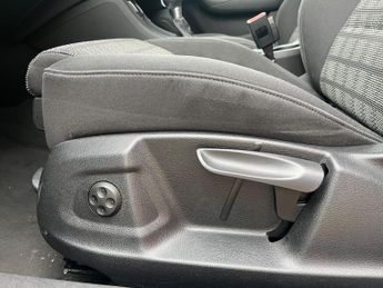 Audi Q3 1.4 TFSI CoD SE S Tronic Euro 6 (s/s) 5dr