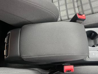 Audi Q3 1.4 TFSI CoD SE S Tronic Euro 6 (s/s) 5dr