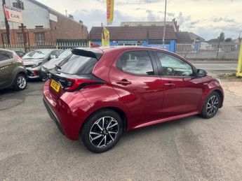 Toyota Yaris 1.5 VVT-h Design E-CVT Euro 6 (s/s) 5dr