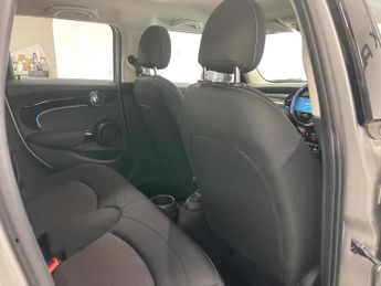 MINI Hatch 1.5 Cooper Classic Steptronic Euro 6 (s/s) 5dr