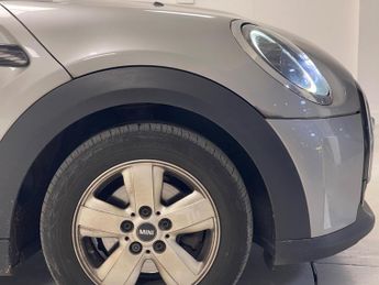 MINI Hatch 1.5 Cooper Classic Steptronic Euro 6 (s/s) 5dr