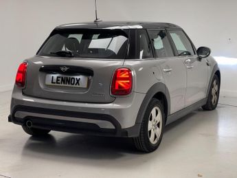 MINI Hatch 1.5 Cooper Classic Steptronic Euro 6 (s/s) 5dr