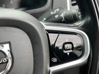 Volvo XC90 2.0h T8 Recharge 18.8kWh Inscription Pro SUV 5dr Petrol Plug-in 