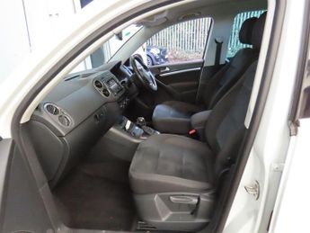Volkswagen Tiguan 2.0 TDI BlueMotion Tech Match Edition DSG 4WD Euro 6 (s/s) 5dr
