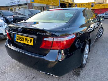 Lexus LS 5.0 600h V8 CVT 4WD Euro 5 (s/s) 4dr
