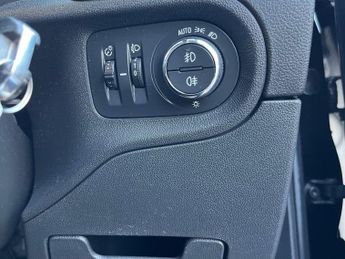 Vauxhall Grandland X 1.2 Turbo Sport Nav Auto Euro 6 (s/s) 5dr