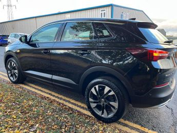 Vauxhall Grandland X 1.2 Turbo Sport Nav Auto Euro 6 (s/s) 5dr