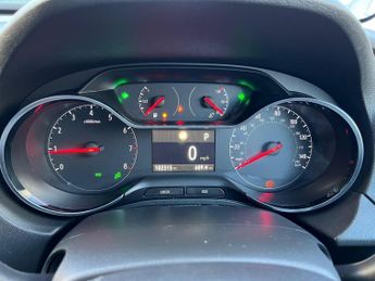 Vauxhall Grandland X 1.2 Turbo Sport Nav Auto Euro 6 (s/s) 5dr