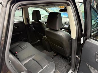 Nissan Qashqai 2.0 Tekna Hatchback 5dr Petrol CVT 4WD (Nav) (198 g/km, 139 bhp)