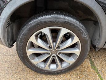 Nissan Qashqai 2.0 Tekna Hatchback 5dr Petrol CVT 4WD (Nav) (198 g/km, 139 bhp)