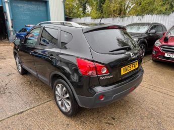Nissan Qashqai 2.0 Tekna Hatchback 5dr Petrol CVT 4WD (Nav) (198 g/km, 139 bhp)