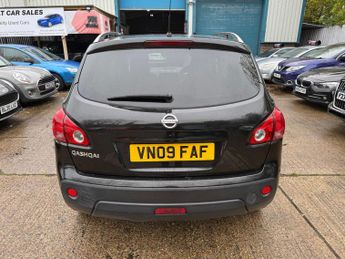 Nissan Qashqai 2.0 Tekna Hatchback 5dr Petrol CVT 4WD (Nav) (198 g/km, 139 bhp)