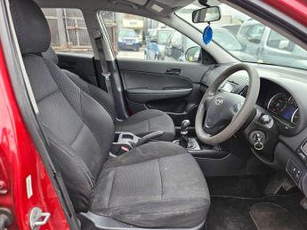 Hyundai i30 1.4 Classic Euro 5 5dr