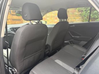 Volkswagen T-Roc 1.5 TSI EVO Active DSG Euro 6 (s/s) 5dr