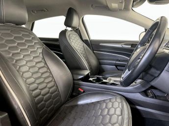 Ford Mondeo 2.0 TiVCT Vignale CVT 6Spd Euro 6 (s/s) 4dr