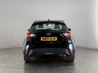 Toyota Yaris 1.5 VVT-h Icon E-CVT Euro 6 (s/s) 5dr
