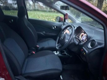 Nissan Note 1.2 DIG-S Tekna Hatchback 5dr Petrol CVT Euro 5 (s/s) (98 ps)