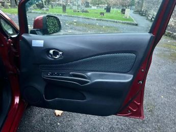 Nissan Note 1.2 DIG-S Tekna Hatchback 5dr Petrol CVT Euro 5 (s/s) (98 ps)